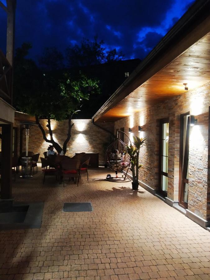 Boutique Living Hotel By Arta Ereván Exterior foto
