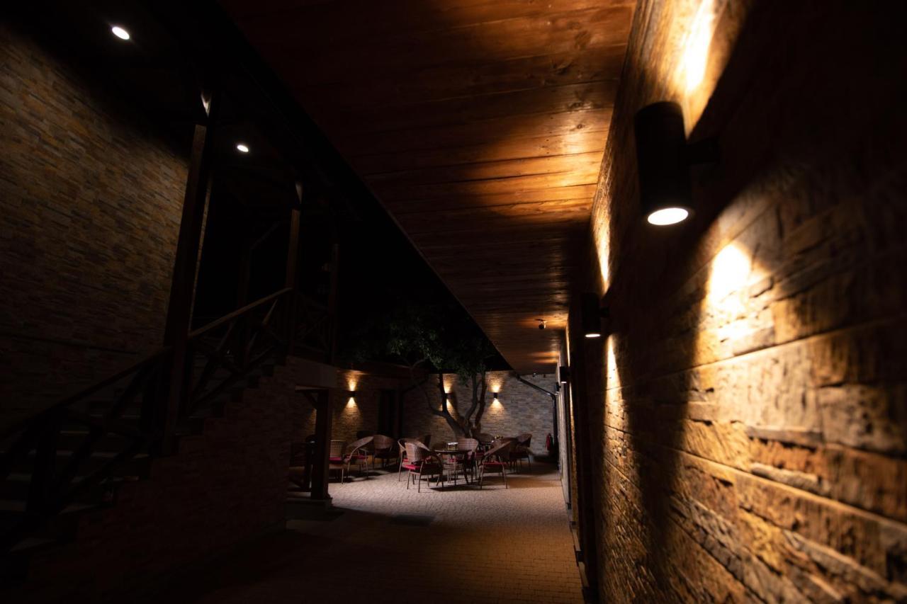 Boutique Living Hotel By Arta Ereván Exterior foto